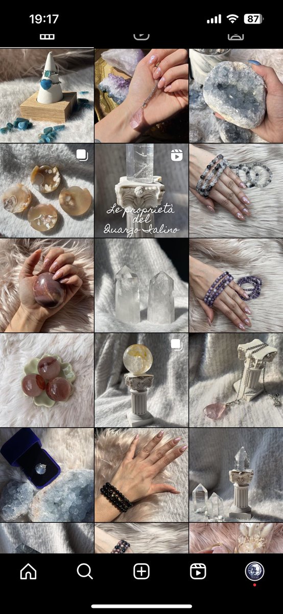 Non per essere ripetitiva ma ho aperto uno shop di cristalli e gioielli con pietre semipreziose 🫶🏼 se vi va passate a dare un occhiata ✨ instagram.com/artemiscrystal…
