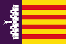 Totes les entrades venudes per aquest dissabte des de fa dies per veure al Madrid... 
I sí els hi deim alt i clar als madridistes q Això és Mallorca? 🤭👹

Aquest dissabte, a Son Moix, per rebre al Madrid, tothom amb la senyera! 
<a href="/RCD_Mallorca/">RCD Mallorca</a>
#SenyeraMallorquina #ViscaElMallorca