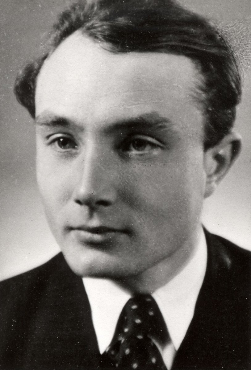 2 #BOU2024 #BREAK1 The author, Veleslav Wahl (22), was excellent ornithologist, active in anti-nazi resistance, later also in the anti-communist resistance. He was executed by the communist regime in 1950. In his last will he wished the book is updated and published again.