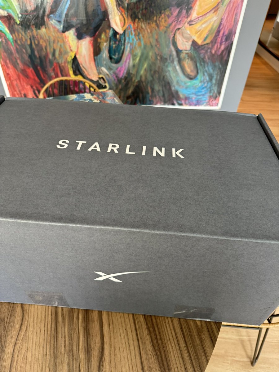 Recibí mi Starlink, vamos a ver que tal.

De a poco se empiezan a ver las ventajas de haber votado bien.

Servicios y bienes de calidad disponibles, en vez de estar cerrados con una economía soviética pagando cosas malas a cualquier precio sin opciones. Llevara tiempo…