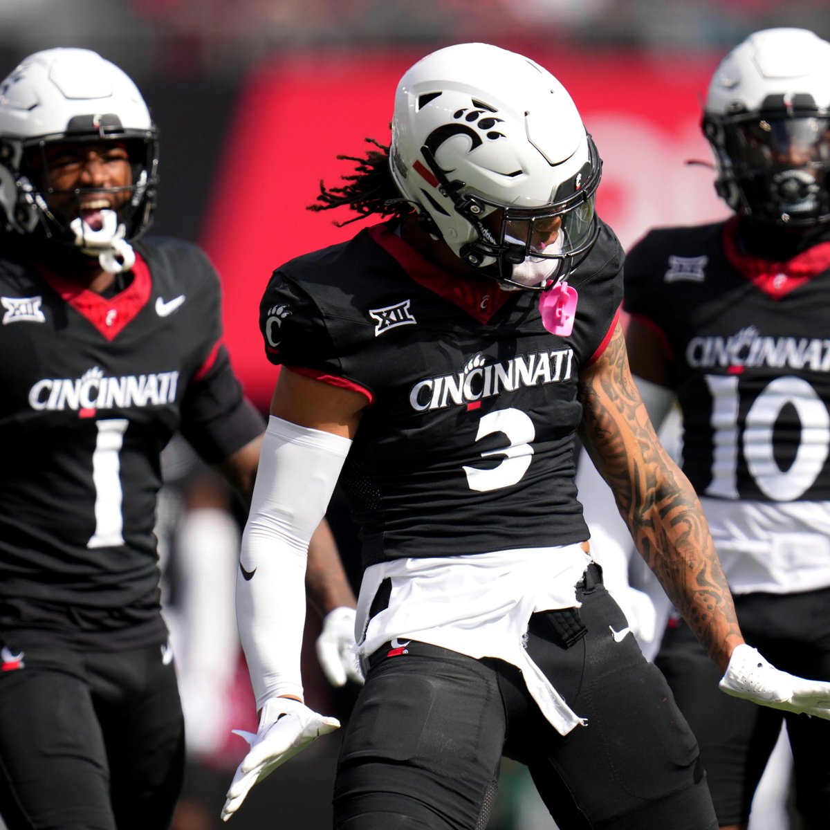 God is GOOD! After a talk with coach @cortbraswell I am excited to receive an offer from @GoBearcatsFB @On3sports @NEGARecruits @BCWright52 @RecruitGeorgia @dashperformance @rustymansell @ChadSimmons_ @247sports