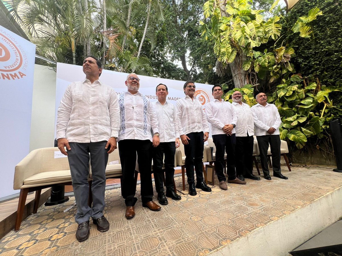 Nuestro presidente Alejandro Malagón, <a href="/AMalagonB/">Alejandro Malagon B</a>, reconoció la iniciativa de la <a href="/CANAINMASURESTE/">CANAINMASURESTE</a> para capacitar al carpintero y reiteró su compromiso con la Cámara para seguir trabajando de la mano con la industria maderera y revisar los temas de ilegalidad. 
Por otra parte,