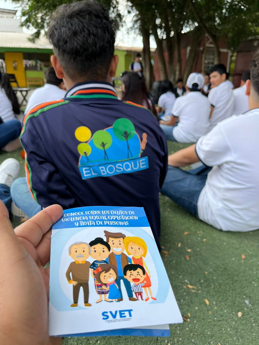 En Jalapa estamos comprometidos con la seguridad y el bienestar de nuestra juventud Junto con el Colegio Bilingüe El Bosque JV, estamos llevando a cabo una jornada formativa sobre violencia sexual, trata de personas y delitos cibernéticos.