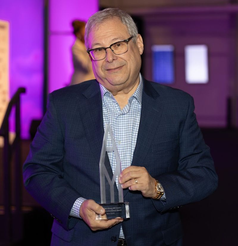 We are proud to congratulate our very own President and CEO, Steve Koonin, on winning the 2024 Lifetime Achievement Award at this year’s Atlanta Marketer of the Year (AMYs) Awards. Congrats, Steve!