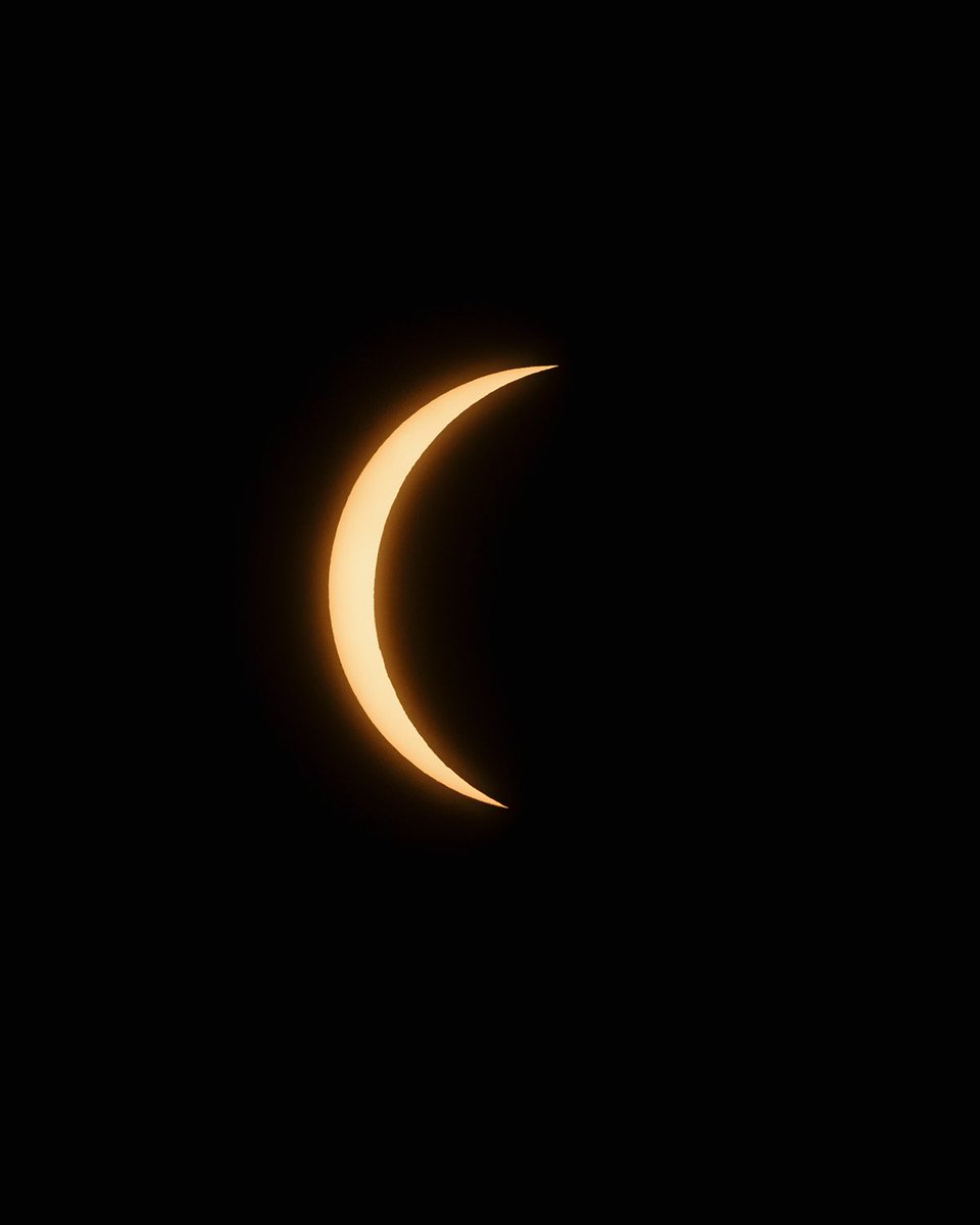 ShazzyShow's tweet photo. Solar Eclipse April 8th, 2024 from NYC ☀️🌑 shot with my Sony A7iv + Sony 200-600mm lens! #solareclipse #solareclipse2024 https://t.co/zUdC637Kxq