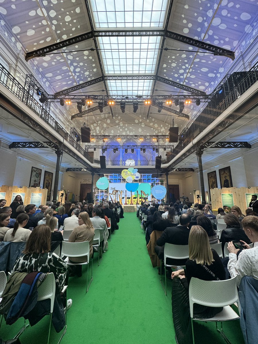 “A museum is a place where you need to exchange ideas. And we are rethinking the place we are today, the Cinquantenaire. We want it to be the place where we celebrate 200 years of Belgium. And we want this place to be the flagship of the #NewEuropeanBauhaus” <a href="/ThomasDermine/">Thomas Dermine</a> 👏