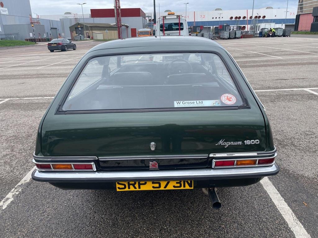 Didn't expect to spot this at a local mainstream used car dealer. Definitely a rarity! a-t-car-sales.co.uk/used-cars/vaux… Recently been through an MOT test – and passed – too. Nice one. 😎👍 #Vauxhall #ClassicCars