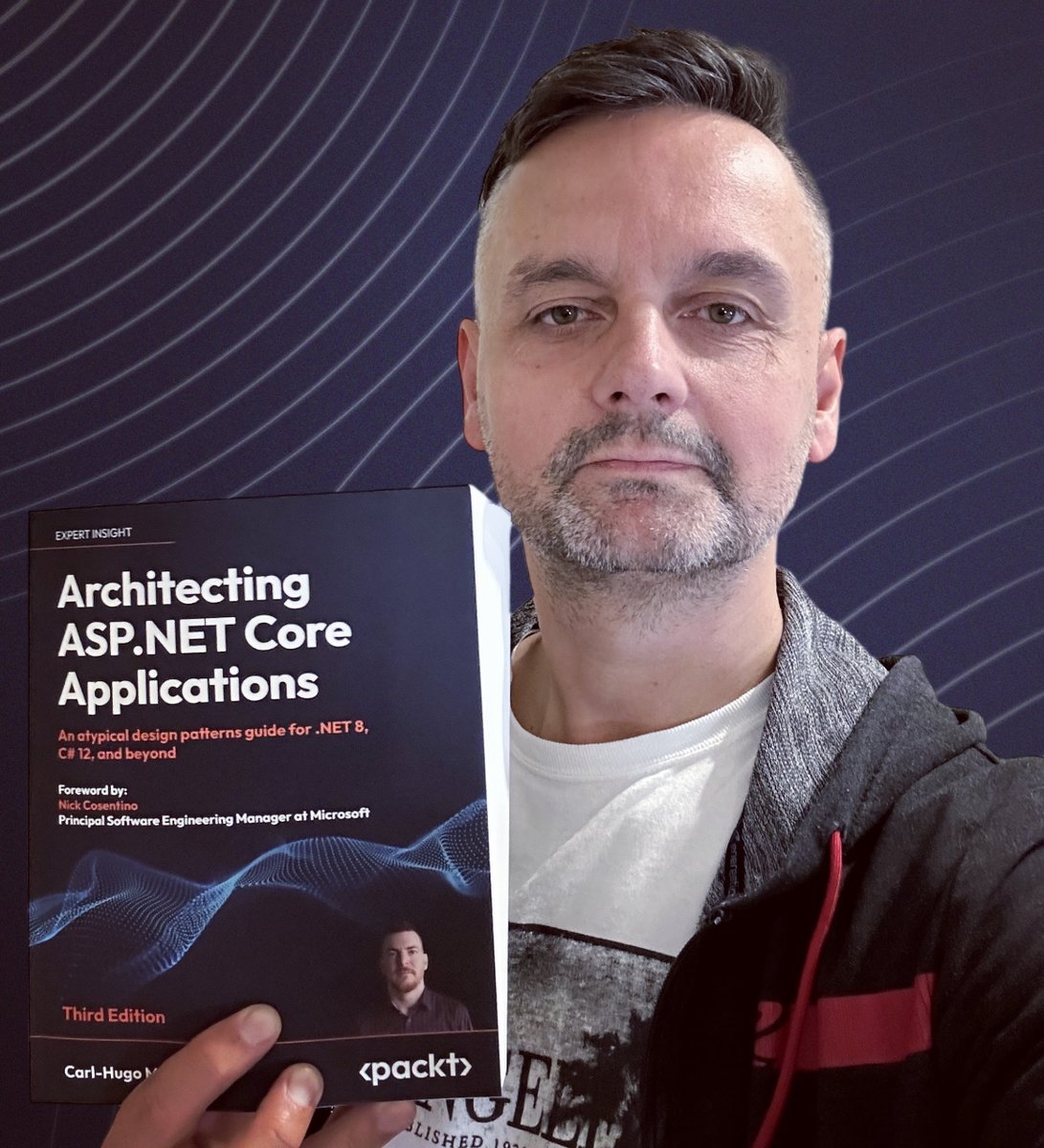 Just received my copy of 'Architecting ASP.NET Core Applications - Third Edition' by @CarlHugoM, and I couldn't be more excited! 📚 This book is a gem for developers like me who are passionate about .NET and C#. Thank you @PacktPublishing, thank you @ps848338 !