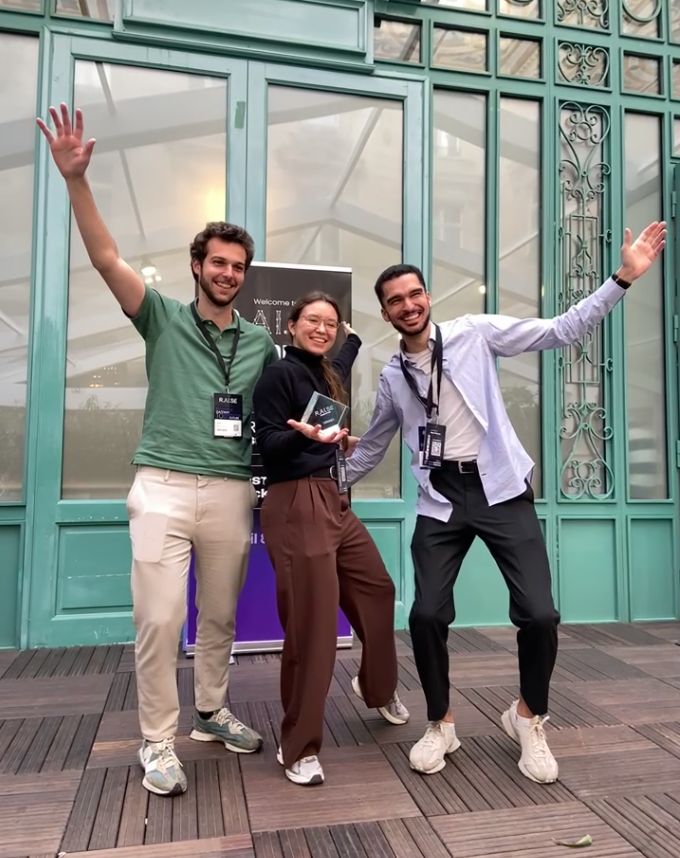 Vazy Data tweet media