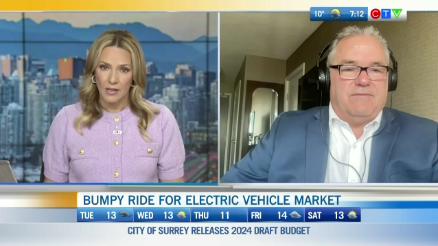 President & CEO of Electric Mobility Canada (@EMC_MEC), Daniel Breton (@DBretonEMC_MEC) addresses the 'bumpy ride' ahead for the electric vehicle market with CTV Morning Live's @Keri_Adams ⚡️🚘 bc.ctvnews.ca/video/c2900107…