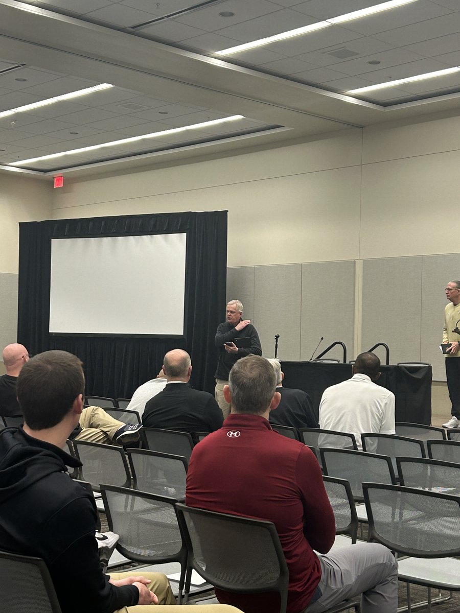 Congratulations to former @WittAthletics and @DePauwAthletics men's basketball coaches, Bill Brown and Bill Fenlon, on their @NABC Division III Outstanding Service Awards! #NCACPride H/T to @CoachSullyDU for the pics!