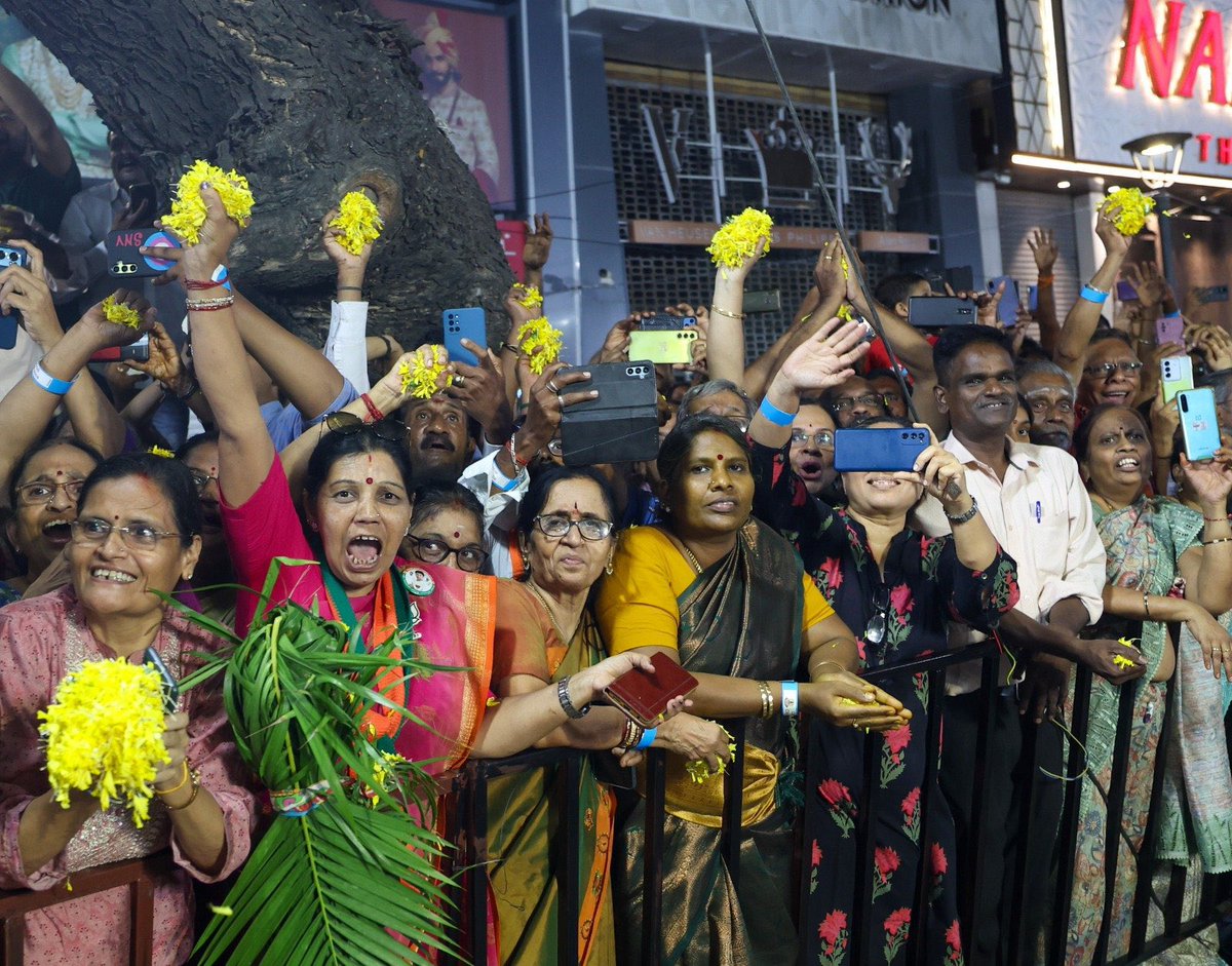 Janardhan_GR's tweet photo. PM Shri @narendramodi Ji’s to-day visit across 12 PC constituencies has not just charge of @BJP4TamilNadu cadre, but has also ensured the overwhelming support of people of Tamilnadu. TN is all set to contribute a large chunk to #AbkiBaar400Paar 
#TNwithModi https://t.co/pBwKpsHuUX