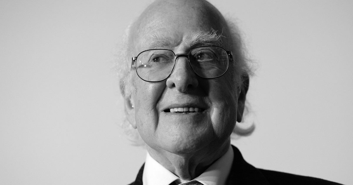Nobel Prize winner in physics Peter Higgs has died at the 95th year of his life

The scientist received the Nobel Prize for predicting the existence of a new elementary particle, which was later named in his honor - the Higgs boson.