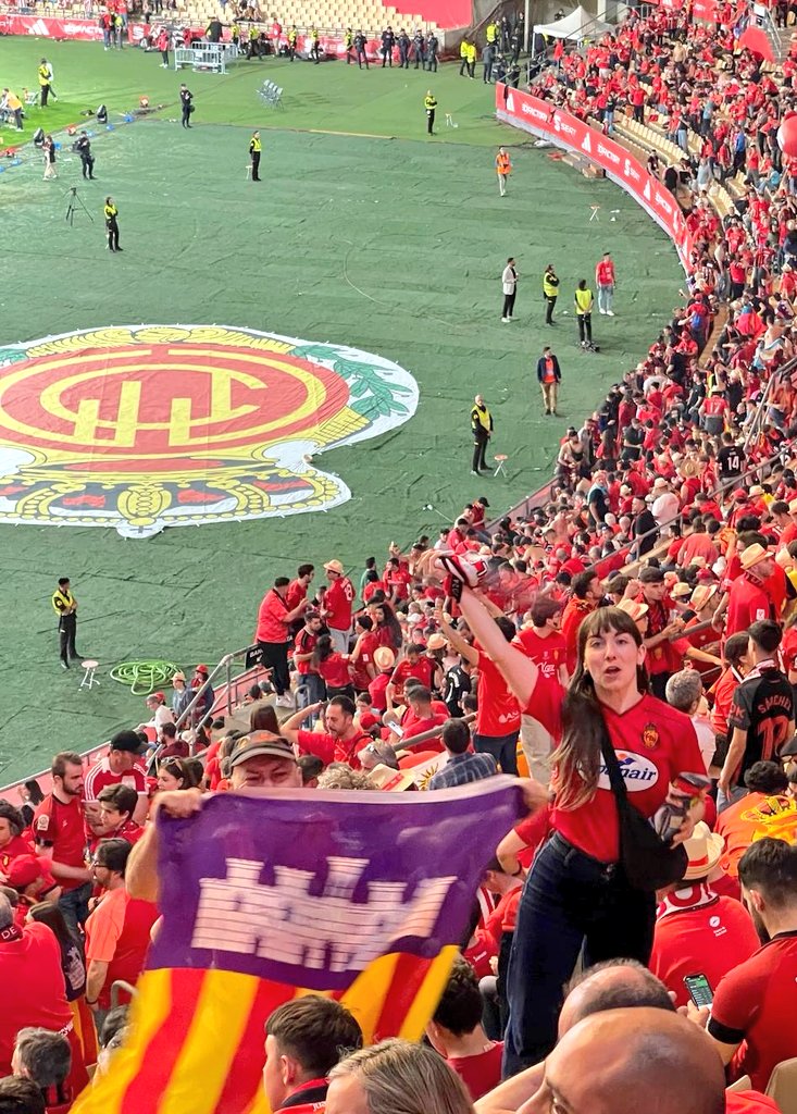 Dissabte i sempre a Son Moix veniu amb la senyera. <a href="/RCD_Mallorca/">RCD Mallorca</a>
#estimalonostro