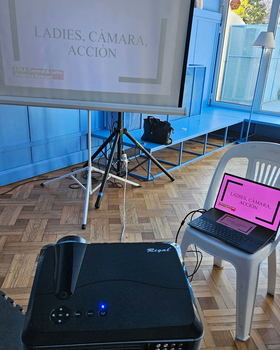 El domingo compartí una charla para + de 50 mujeres presentes en el retreat de <a href="/ladiesofliberty/">Ladies of Liberty</a> y Uruguay fue sede. La propuesta: tips para prepararse para una entrevista en medios de comunicación
Muchas gracias  <a href="/SabrinaRiveiro/">Sabri</a> Presidente de <a href="/LilaUruguay/">LILA</a> por invitarme.