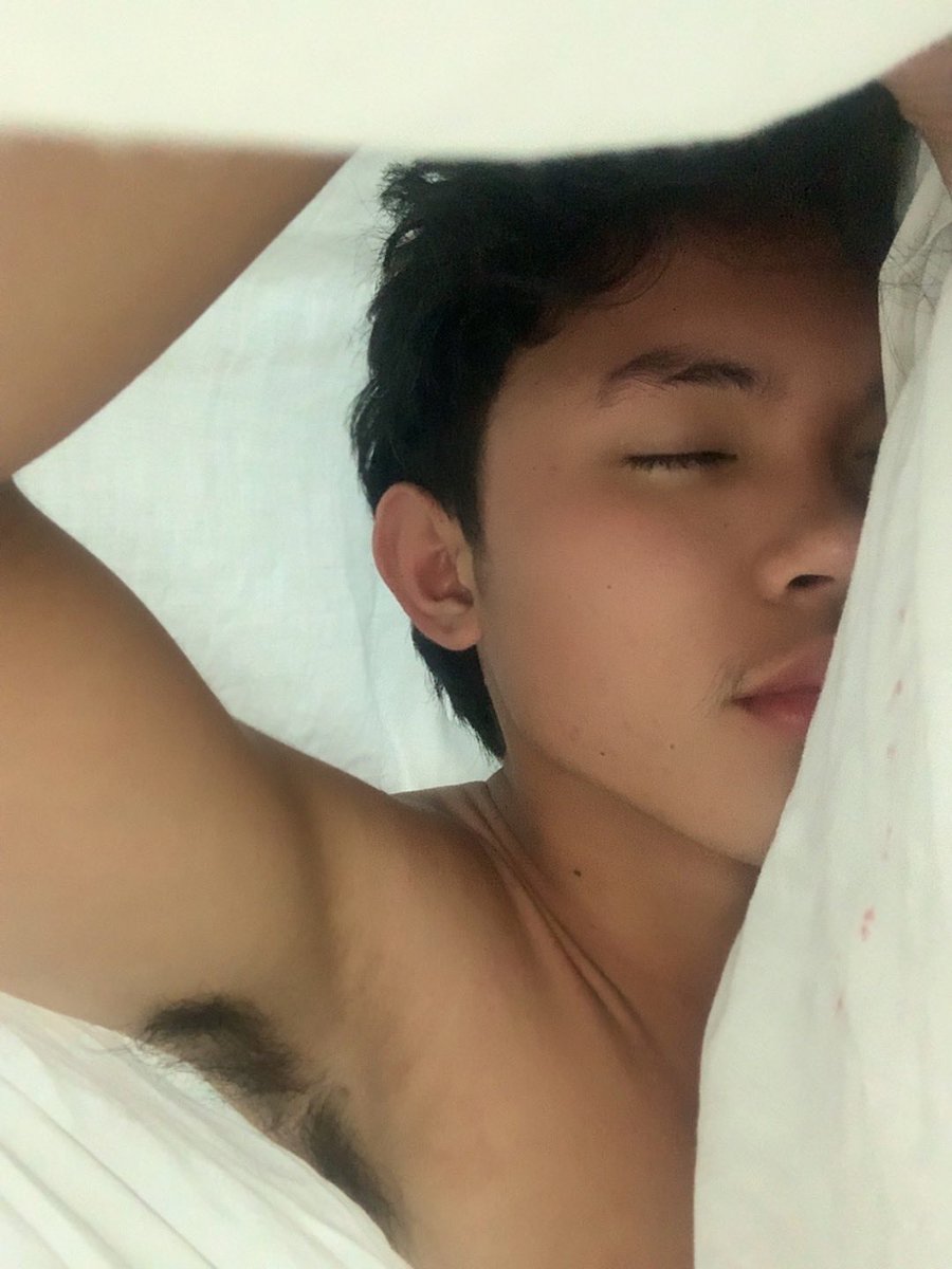 Zackmatt4's tweet photo. Sarap talaga matulog pag malamig ang room 🤣 Good morning ☀️ https://t.co/N0Rkxv8Y5f