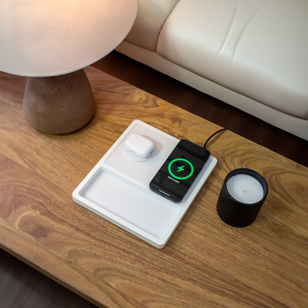 Where minimalism meets functionality. 🤍✨ #NYTSTND #WirelessCharger ⁠
💚 nytstnd.com/products/duo-t…

#TechSavvy #CordlessBliss  #qicharging #wirelesscharging #apple #iPhone #AirPods #MagSafe #homeelectronics #smarttechnology #techgadgets #trending #device #technology #