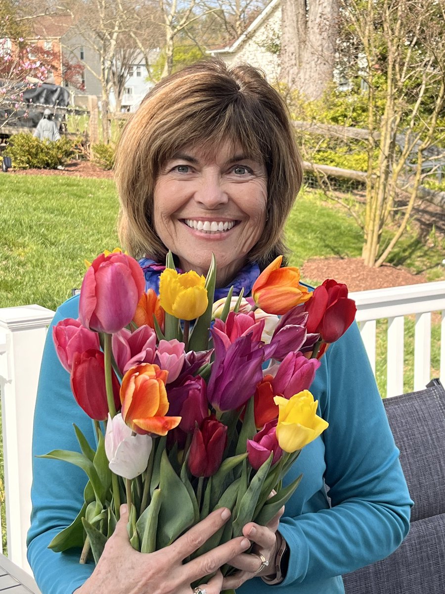 Tulips and the Great Eclipse of 2024! Check out my latest blog at whatsindaveshead.blogspot.com
