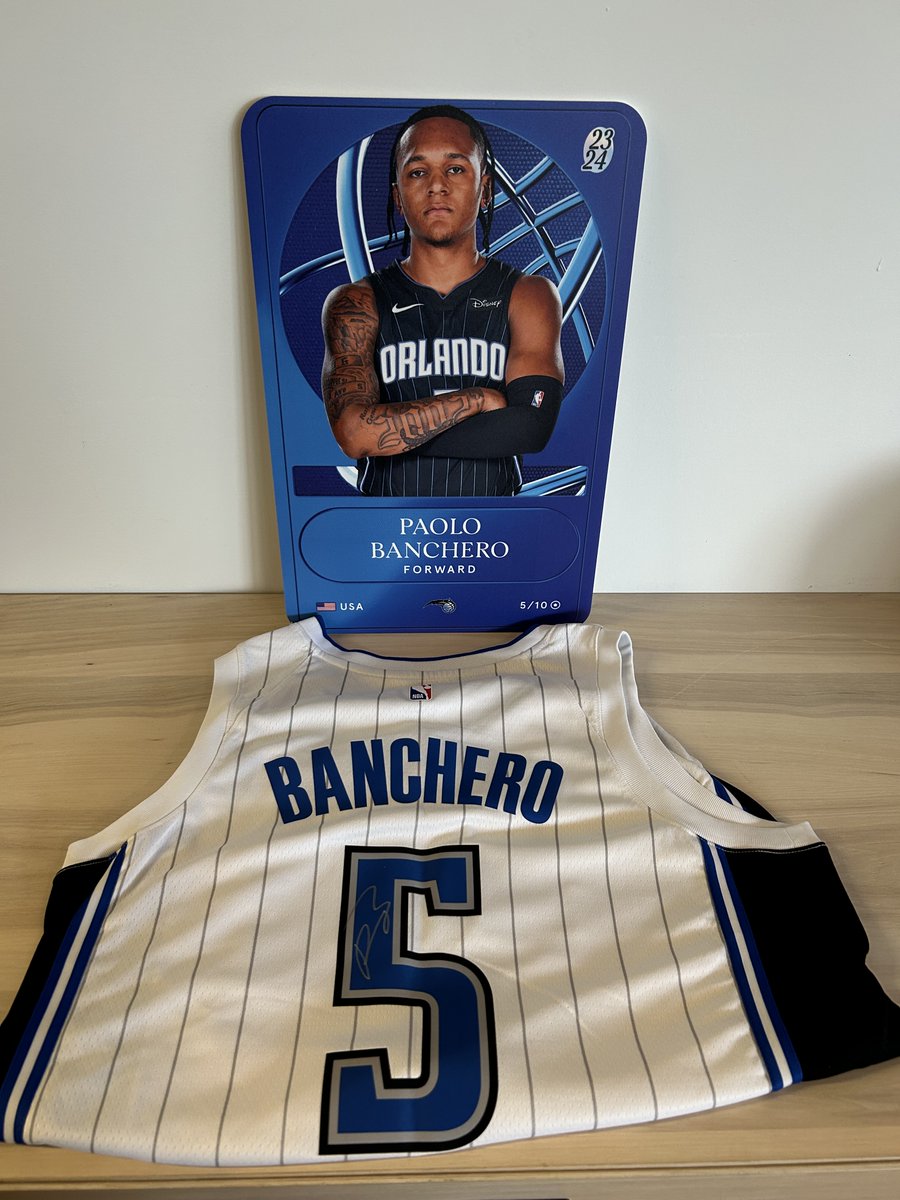 Giving away this Paolo Banchero signed jersey to somebody, thanks to Paolo &amp; <a href="/SorareNBA/">SorareNBA</a>

To be eligible:

1) Must follow <a href="/SorareNBA/">SorareNBA</a>
2) Must reply to this with your Sorare username (free signup: go.sorare.com/blvrm)
3) Must retweet this

Winner will be selected Friday!