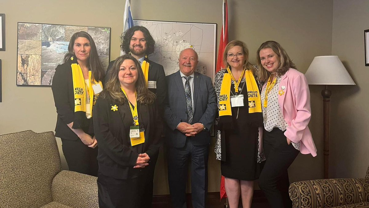 We sincerely appreciate @ChurenceRogers for taking the time to listen to our volunteers share their stories. We thank you for your commitment as we work towards more affordable cancer care during our #DaffodilMonth.