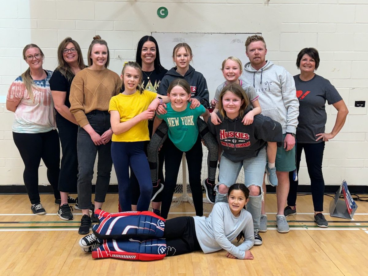 HESPhysEd's tweet photo. The Girls All-Star team once again defated the Teachers Team in a close 4-3 floorball game. This is the first year any students team has won both matches against the Teachers. #SchoolSpirit https://t.co/eOYyDWwVn5