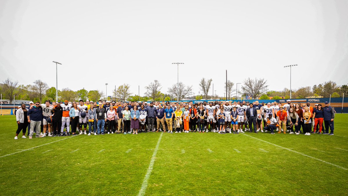 We appreciate all the UVA Faculty who came out to practice and enjoyed brunch with us #uvafamily #UVAStrong | #GoHoos⚔️