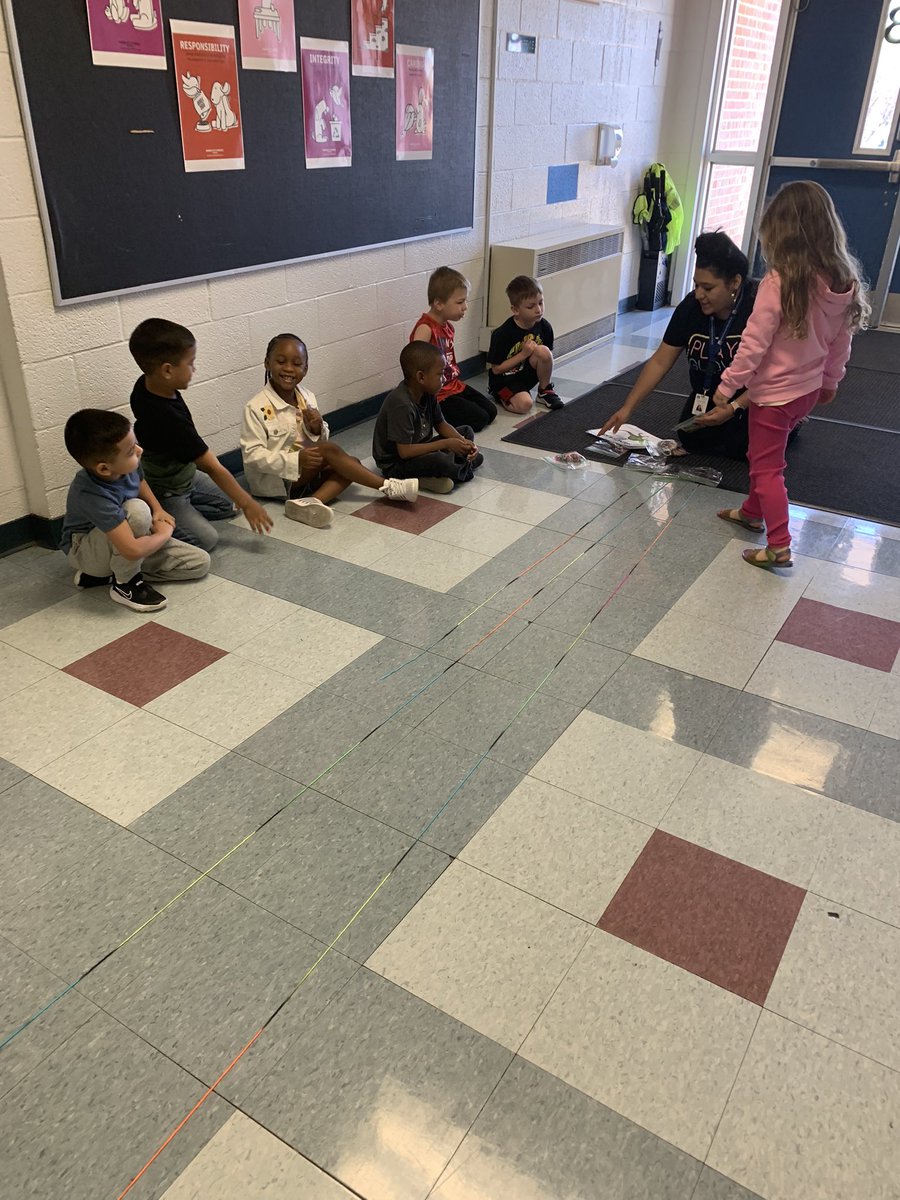 Preschool hard at work learning how they compare to the size of a dinosaur 🤔🦖🦕😊<a href="/PrincipalAaronB/">Aaron Barnett</a>