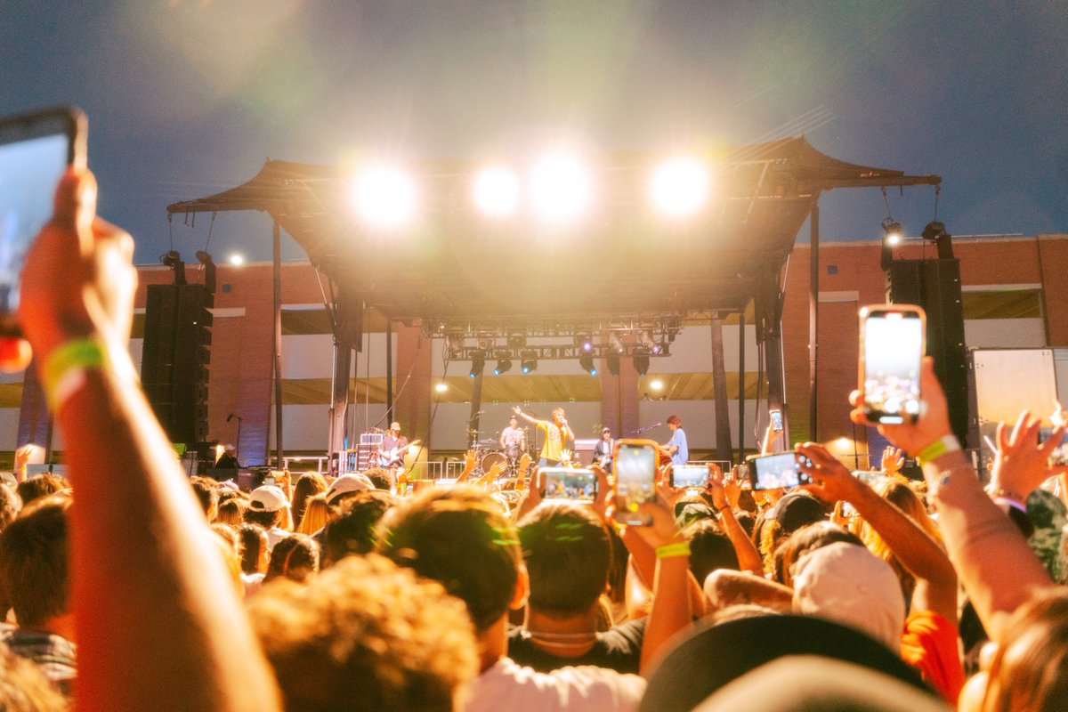 Who's ready for the IzzFest Concert & Food Truck Festival?!🤩 Tag your concert buddy below👇🏼 #tamucc - Students don't forget to get your tickets today in UC 218!