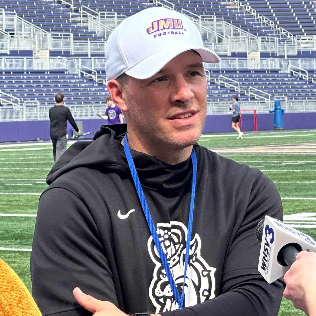 Listen to my conversation with James Madison Defensive Coordinator Lyle Hemphill. We talk about how spring ball has gone so far, how his players are picking up the new scheme, break down each position group, and much more. 🔊 on.soundcloud.com/77gEVey1jCSoKH… @JMUFootball | @coachhemp