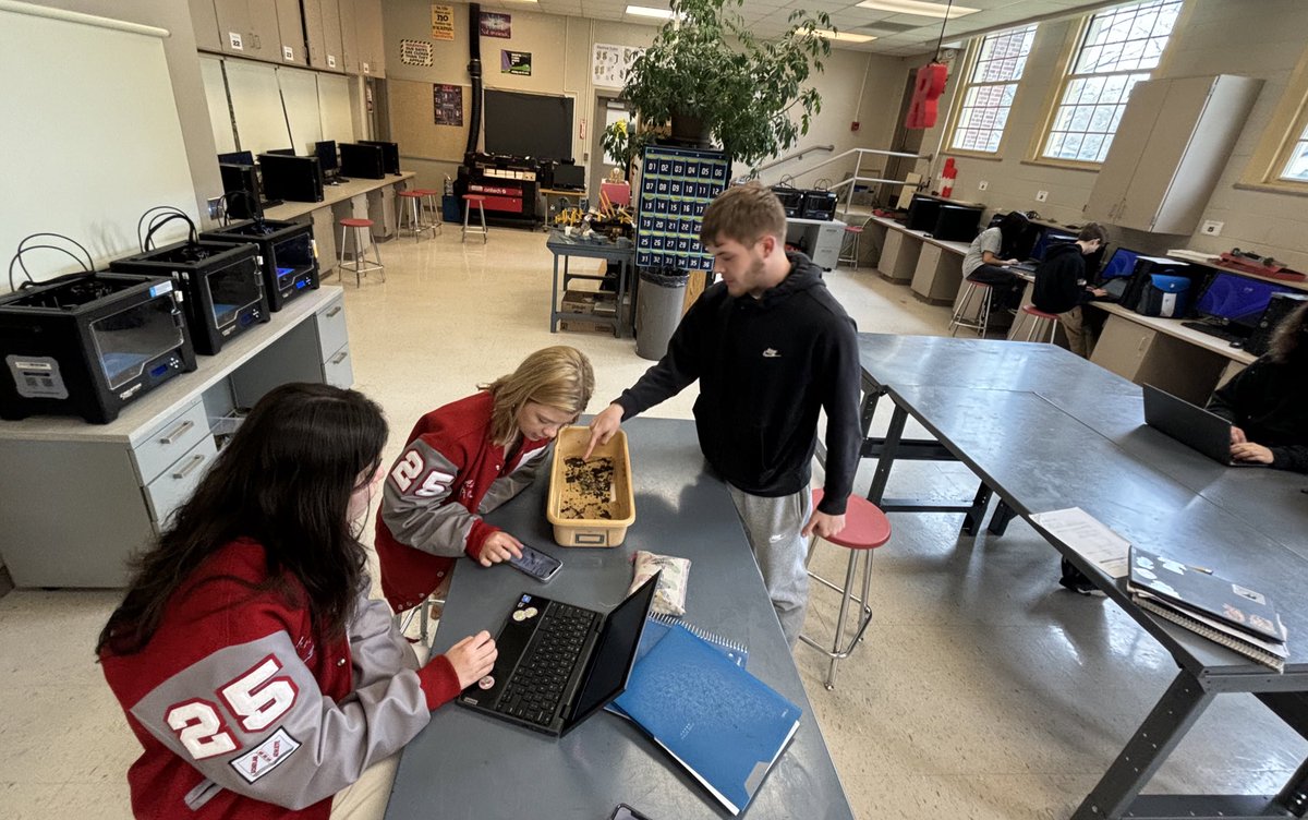 Mr. Hilbert (@mr_hilbert) on Twitter photo ACP Biology is studying freshwater biomes and identifying macroinvertebrates in class today. <a href="/wearrrichmond/">WeRrichmond</a> <a href="/LearnatRHS/">Richmond High School</a> ACP Biology is studying freshwater biomes and identifying macroinvertebrates in class today. <a href="/wearrrichmond/">WeRrichmond</a> <a href="/LearnatRHS/">Richmond High School</a>