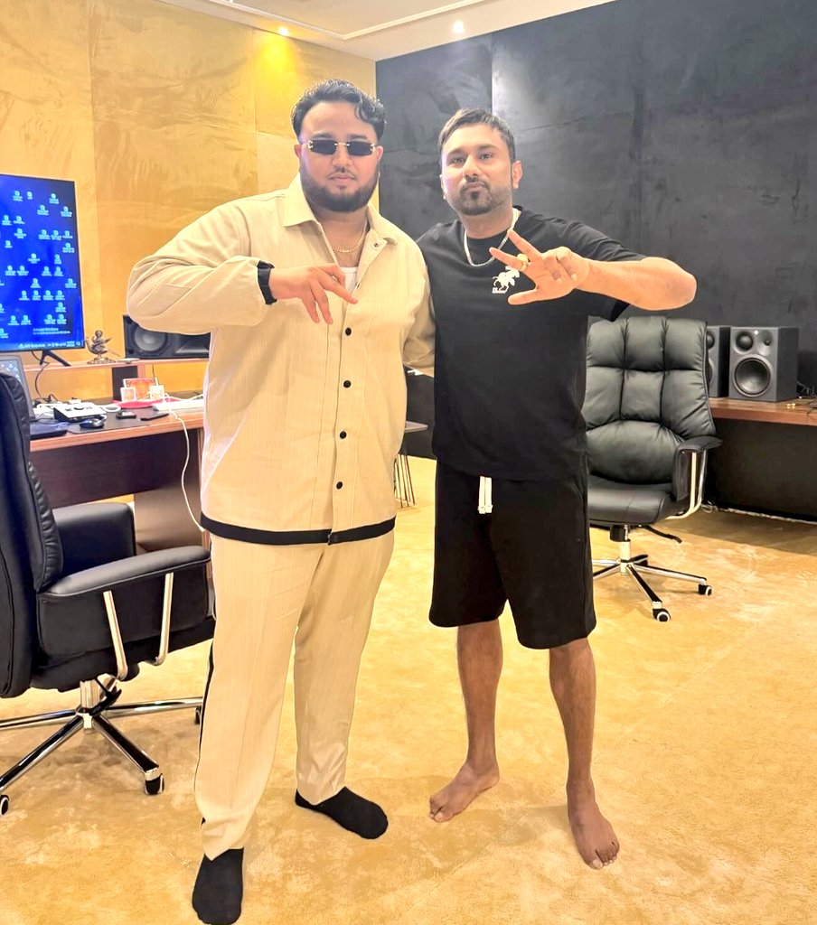 Deep Jandu Spotted In Yo Yo Honey Singh Dubai Studio 🔥 Looks Like Something Crazy Is Coming 🥶🚀