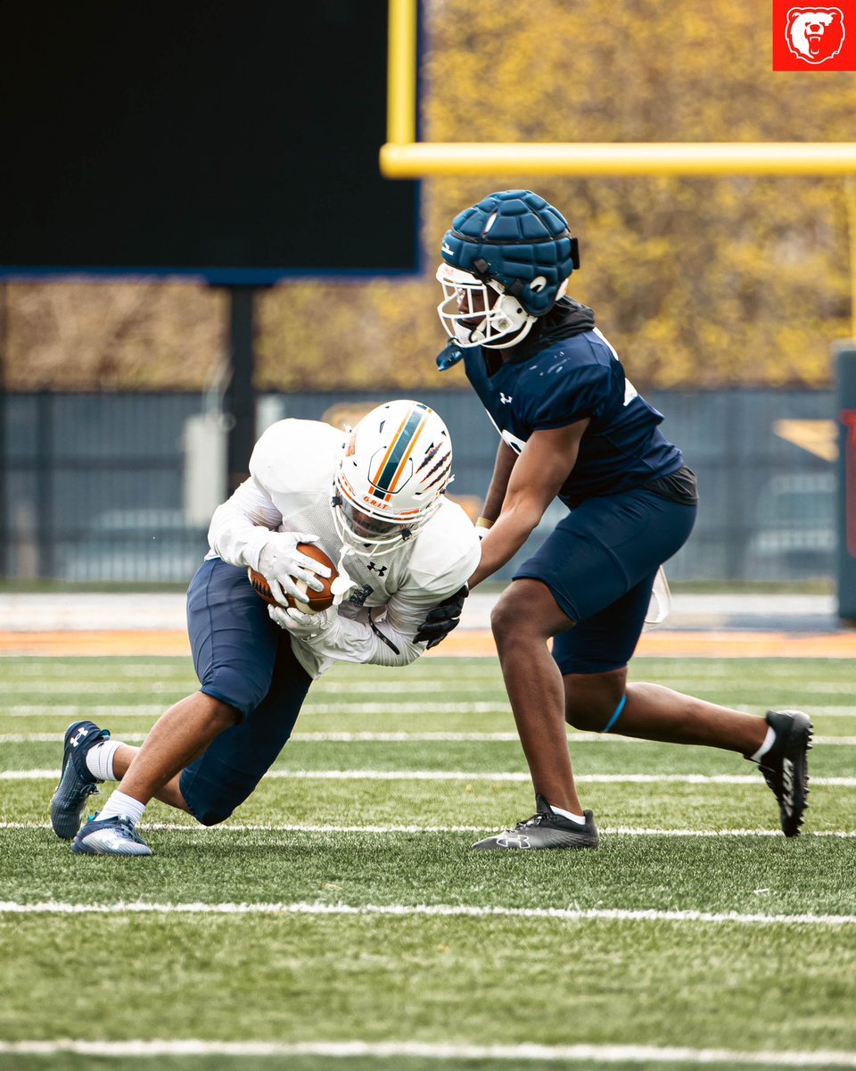 ￼ 🐻🏈Every season should be football season😤 ￼ @meacsports | @underarmour #GoBears🔷🔶