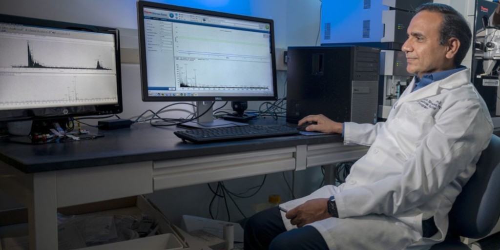 Ashok Sharma, PhD, associate professor and director of the bioinformatics core at the @MCG_AUG Center for Biotechnology and Genomic Medicine and a team of fellow researchers have established a protein database to advance vision #research. Learn more: go.augusta.edu/49yRw9H