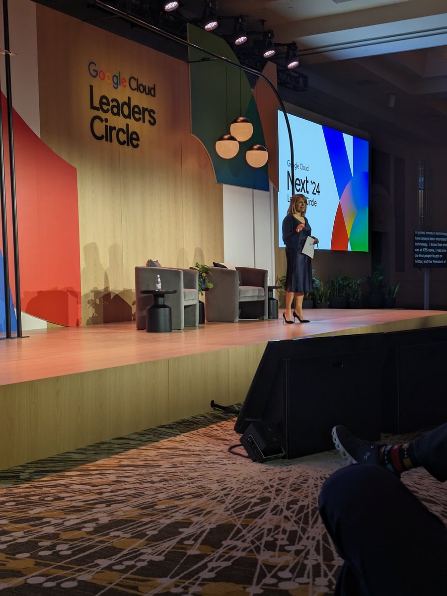 Kicking off Leaders Circle at #GoogleCloudNext with the amazing @katiecouric!!