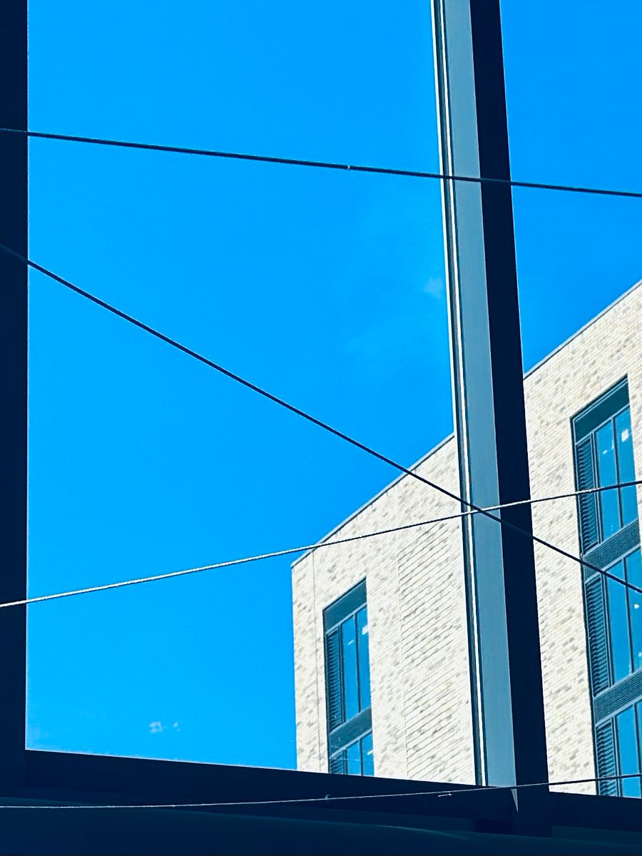 There was blue sky in Swansea today, for a time. #BlueSky