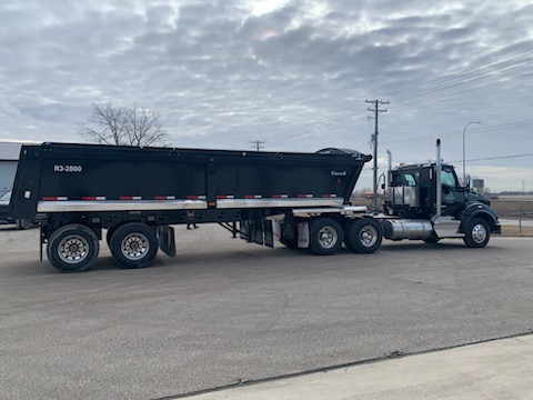 We would like to thank Rockport Commercial Inc. on the purchase of these 2 2024 Canuck Trailers R3 2800 tandem axle end dumps. #quereltrailers #rockportcommercial #haulmore #everyhaul #canucktrailers #enddumps