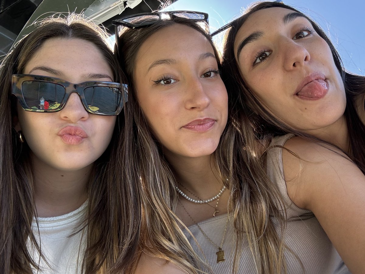 albafernanndezz's tweet photo. al solete☀️ https://t.co/D250dOdx5I