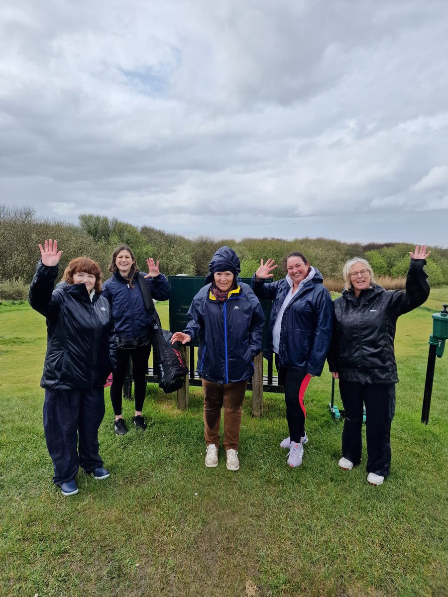 A huge welcome to my newest group of love.golfers 💕 The weather wasn’t kind to us but we still had a lot of fun out there ⛳️ My next @lovegolf_UK experience takes place at @BurnhamBerrow on Sat 20th Apr - more info below! 🙌🏼 love.golf/nicola-stroud/ #WomensSport #BurnhamOnSea