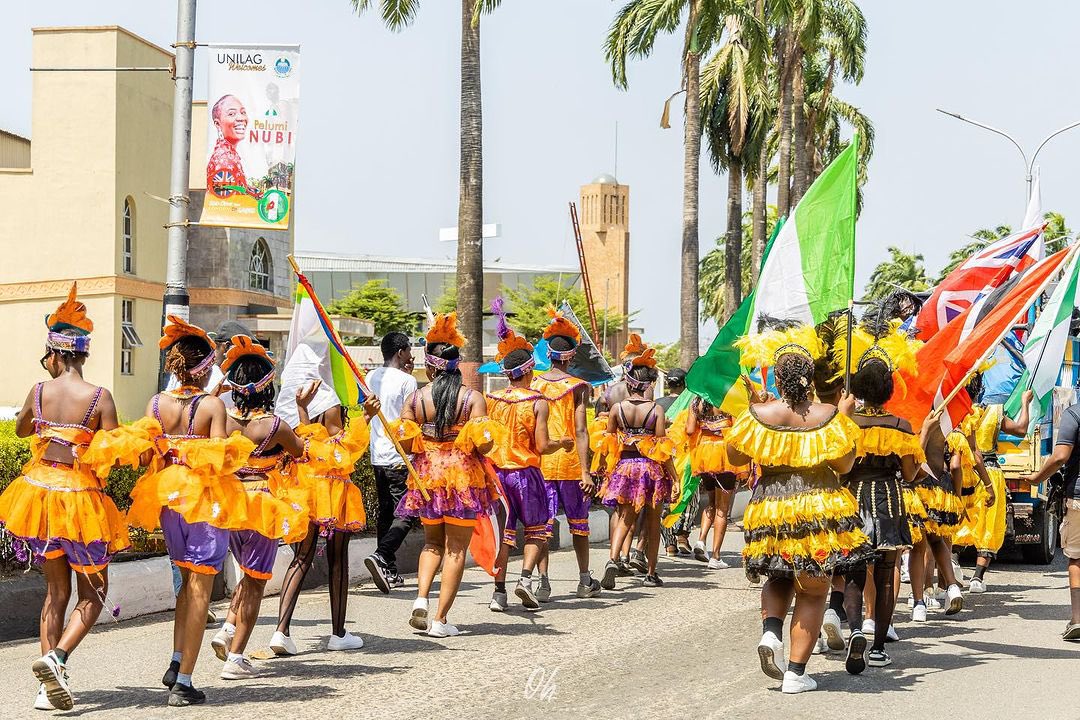 This was a carnival!!! 🙌🏾🎉 Thank you @unilagnigeria for putting this together 🙏🏾🙏🏾 Who else thinks we need a Homecoming 2.0 😂 Raise your hand 🙋‍♀️ Thank you to the students who put together a show just to celebrate with me ❤️ The future is bright and I’m proud to be a part of