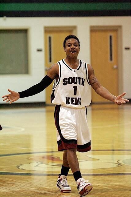 Congratulations to our very own South Kent alum, Isaiah Thomas, on his return to the NBA and signing with the Phoenix Suns. Keep working @isaiahthomas! #Brotherhood #ToughnessAndTogetherness #SKSPride @CoachChills