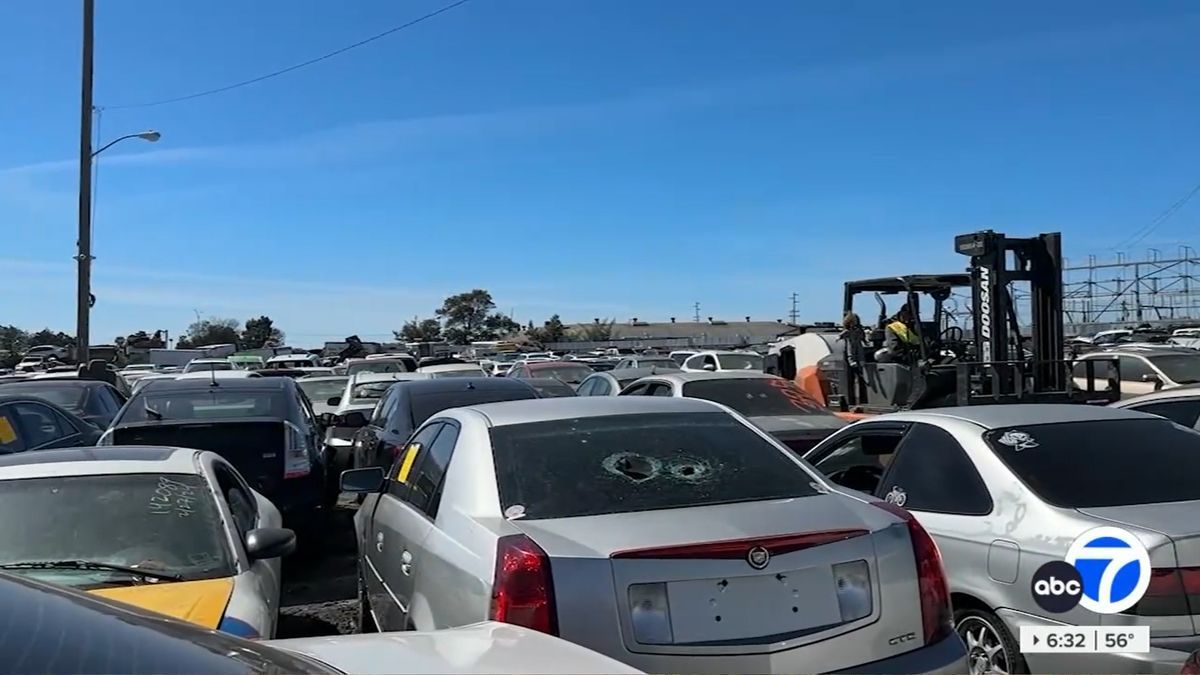 14,000 abandoned cars have swamped a California city buff.ly/4cqjrvj #technology #autonomousvehicles #selfdriving #engineering #vehicle