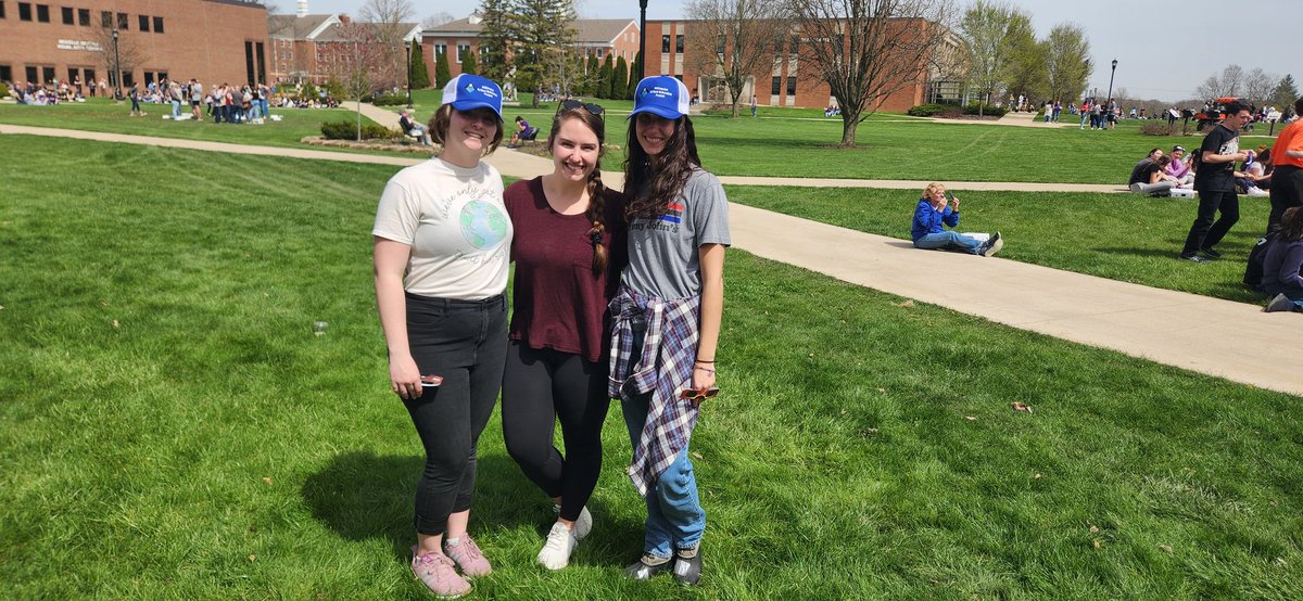 Dr. Montana Etten-Bohm (@montana_eb) on Twitter photo Couldn't ask for a better group of students for ND's NASA Eclipse Ballooning Project team! We had an incredible time with 30 successful balloon launches! & special shout out to <a href="/marquis_jared/">Jared Marquis</a> for still being our fearless leader, even though he wasn't able to be there in person. Couldn't ask for a better group of students for ND's NASA Eclipse Ballooning Project team! We had an incredible time with 30 successful balloon launches! & special shout out to <a href="/marquis_jared/">Jared Marquis</a> for still being our fearless leader, even though he wasn't able to be there in person.