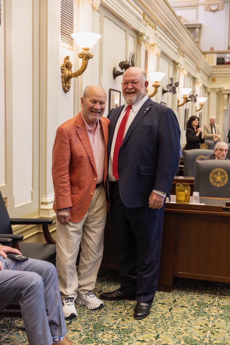 Was at State Capitol past week for OU day. Ran into state representative “Big”Ed Culver! He was my OT “Road Grader”on four Championship and four Orange bowl teams! He was Oklahoma heavyweight wrestling champion! Love you Big Boy!