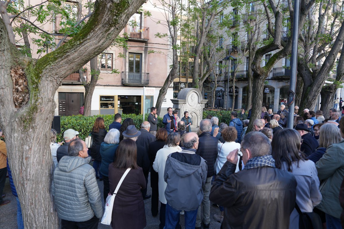 🖊️🎨El periodista Narcís-Jordi Aragó i la pintora Mercè Huerta donen nom a dos espais públics de Girona 👉web.girona.cat/noticies?id=12…