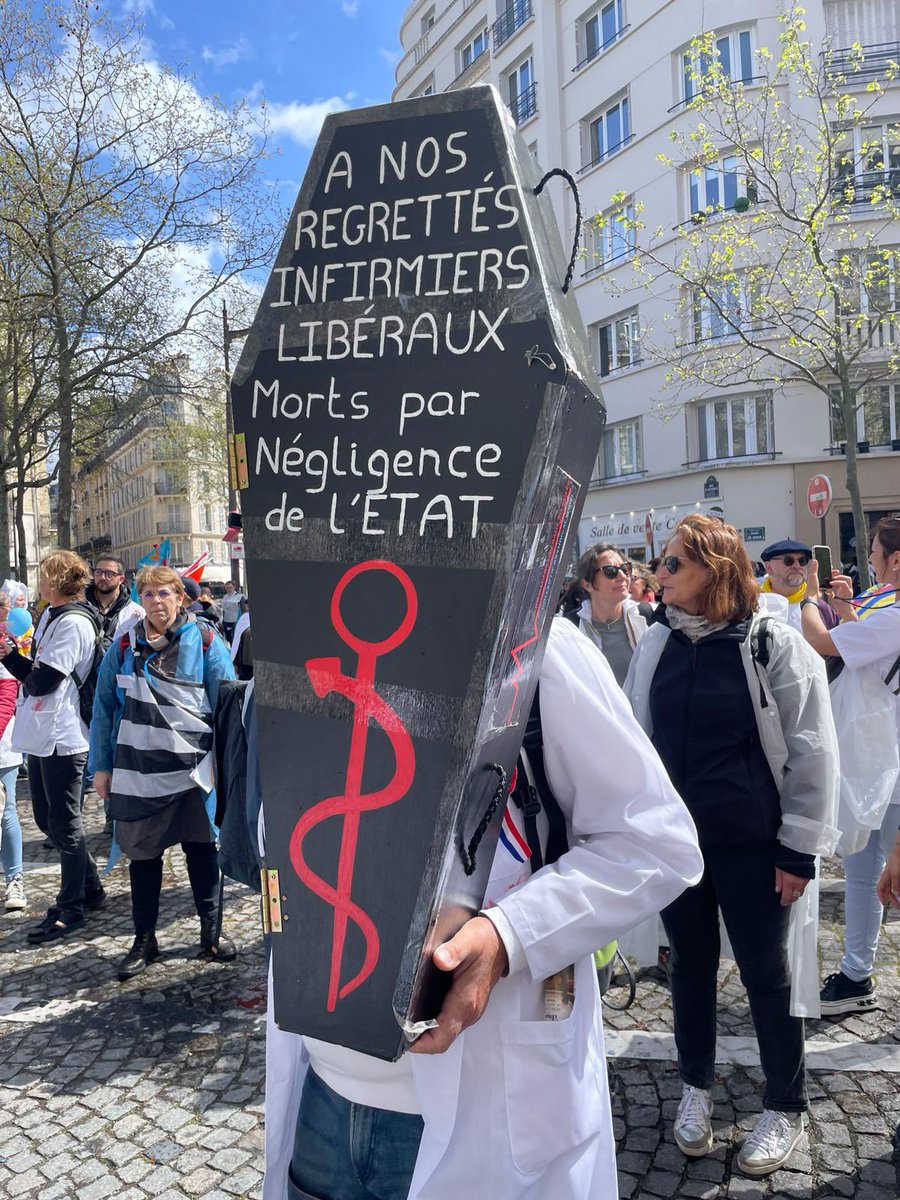 Diane DESOBEAU tweet media