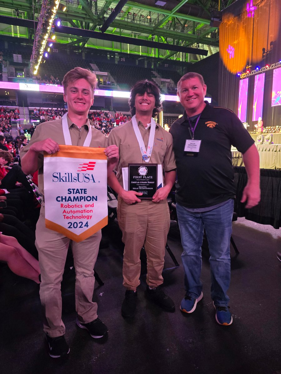 These students placed 1st at SkillsUSA State in the following categories & will be moving on to Nationals: Sebastian- Dental Assisting, London- Early Childhood Education, David & Muhammad-Mechatronics, and Alex & Patrick-Robotics & Automation Technology. @katyisd