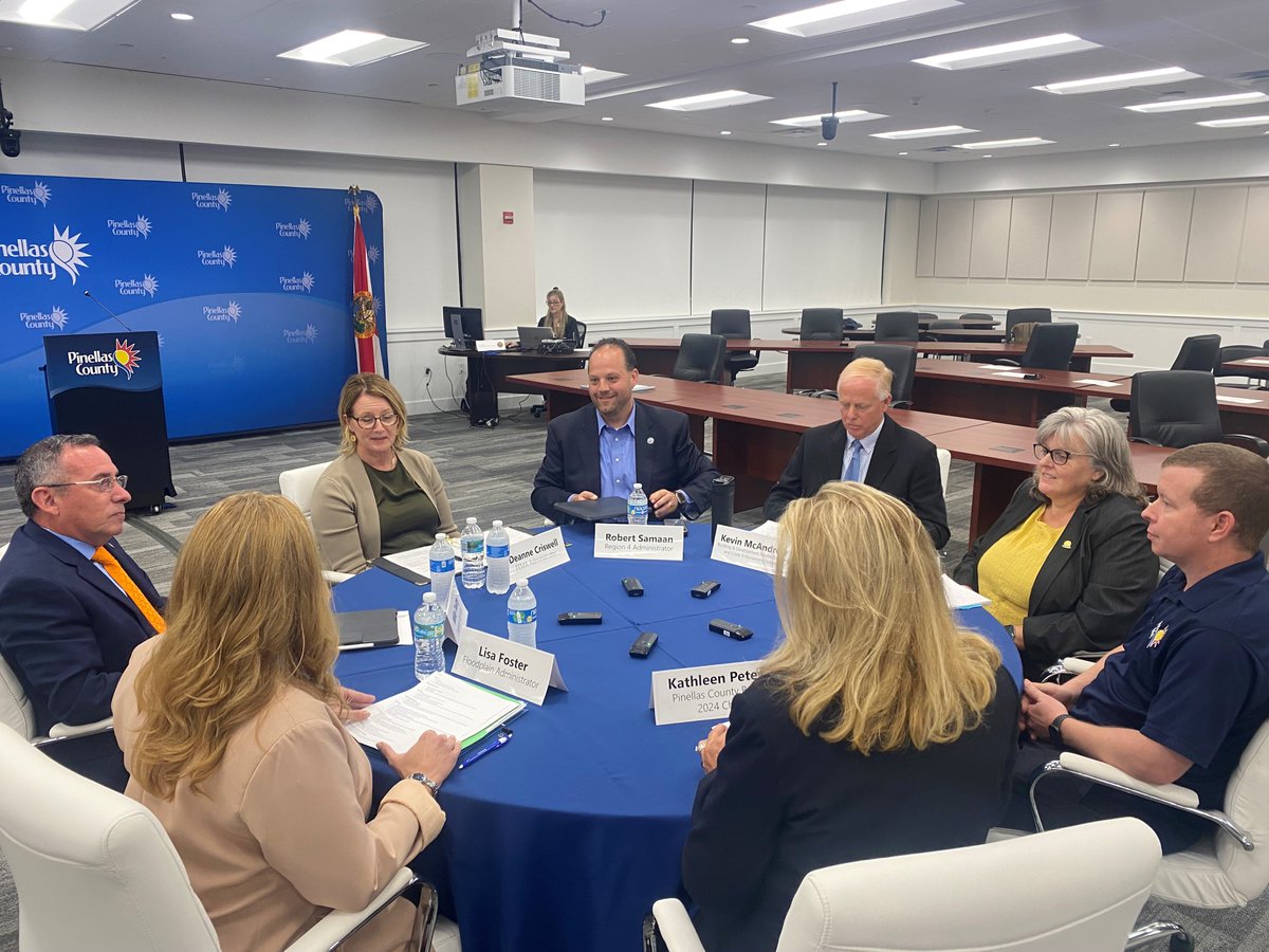 . @fema_Deanne joined Region 4 Administrator Robert Samaan, @pinellasEM and @pinellasGov today to announce the county’s new flood insurance Community Rating System Class 2 rating that will save policy holders 40% on premiums