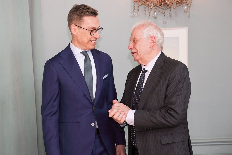 It was a pleasure to meet @alexstubb for the 1st time in his capacity of President of Finland. We discussed: EU’s security commitment and Finland's unwavering support to Ukraine; the urgency to address the humanitarian situation in Gaza; how to enhance EU's defence capabilities.