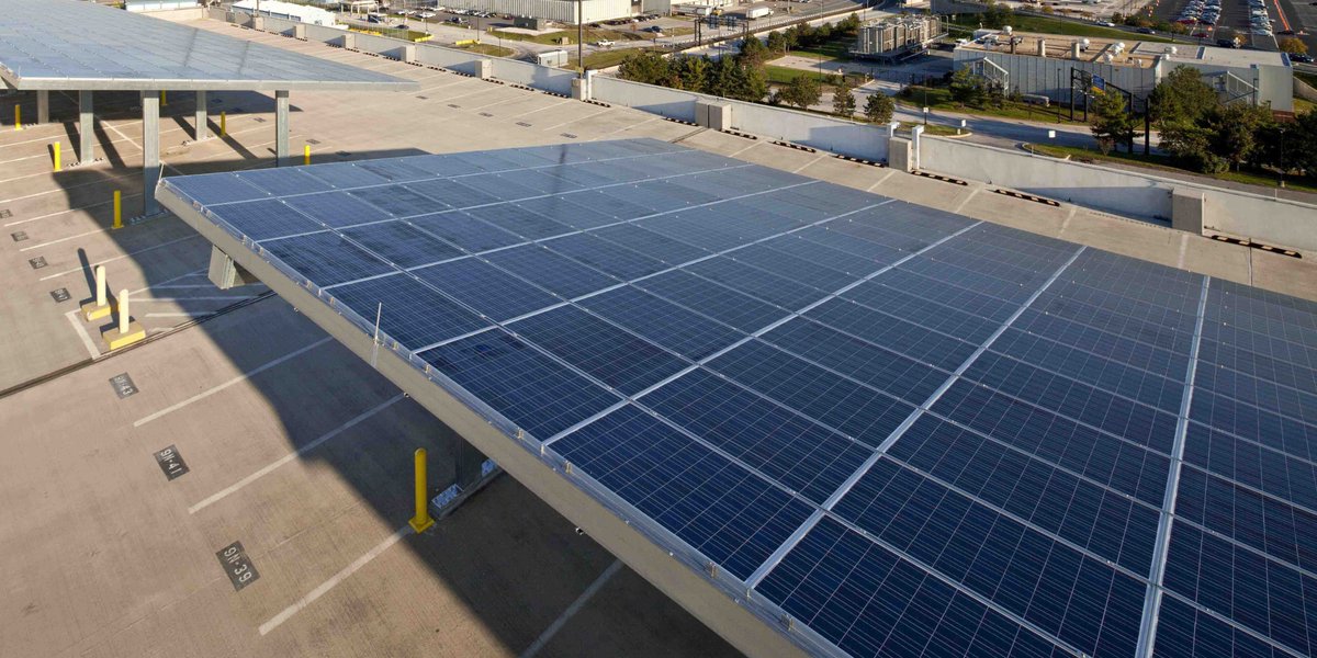 The top floor of our Daily Garage is home to an array of solar panels. The array generated 600 megawatt hours in 2023. #MDOTgreen #solar #energy #EarthMonth #airports