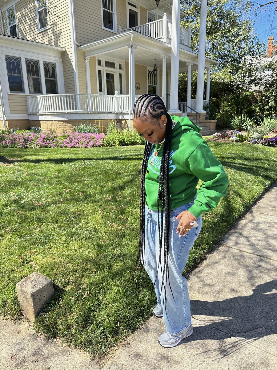 khinicolee's tweet photo. dreamville ‘24🌻 https://t.co/lwaF0kK8Bo